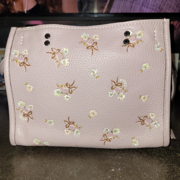 Coach 1941 | Ice Purple Rogue 25 Bow Print - Picture 4 of 9